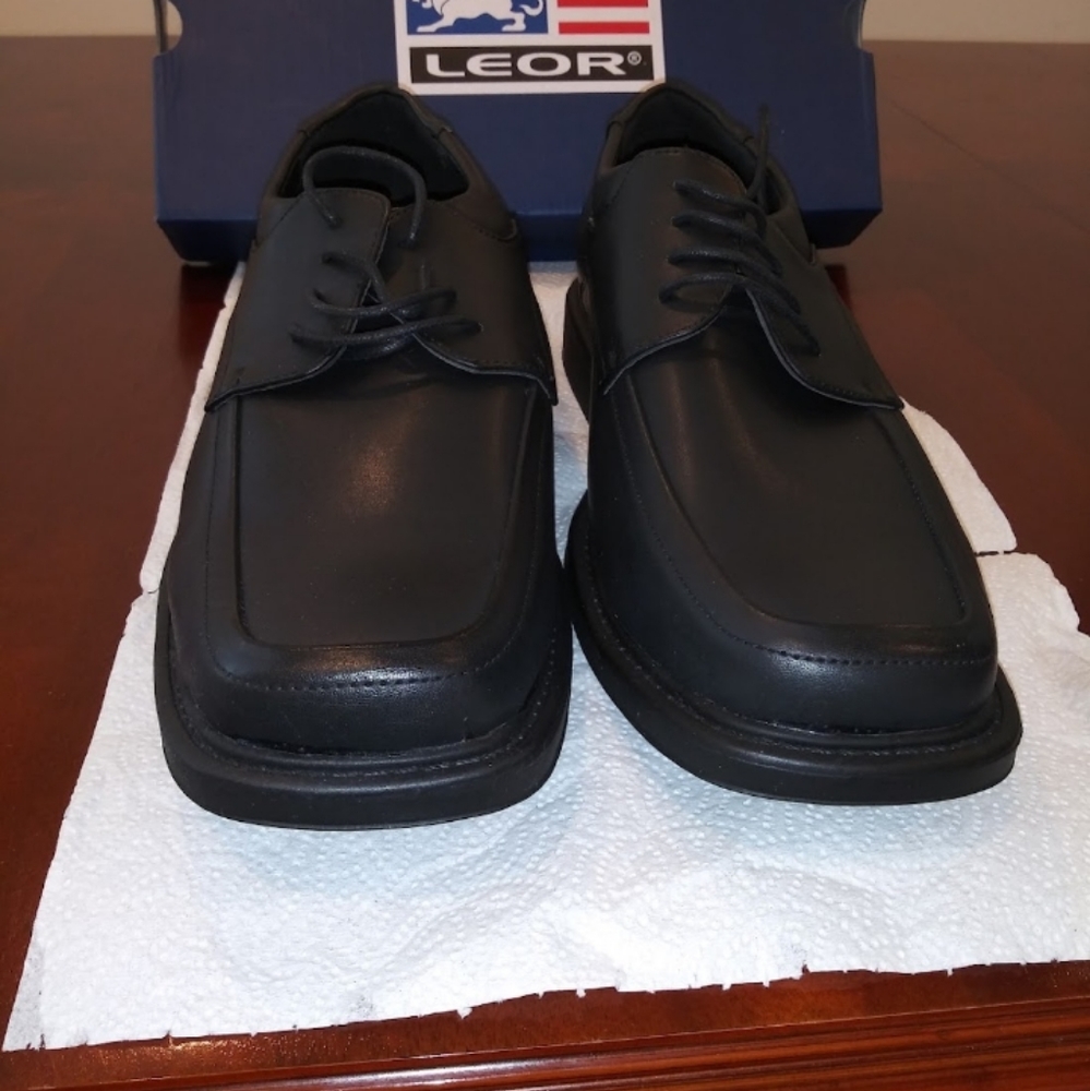 Worn Once Not Interested In Them Anymore. - image 1